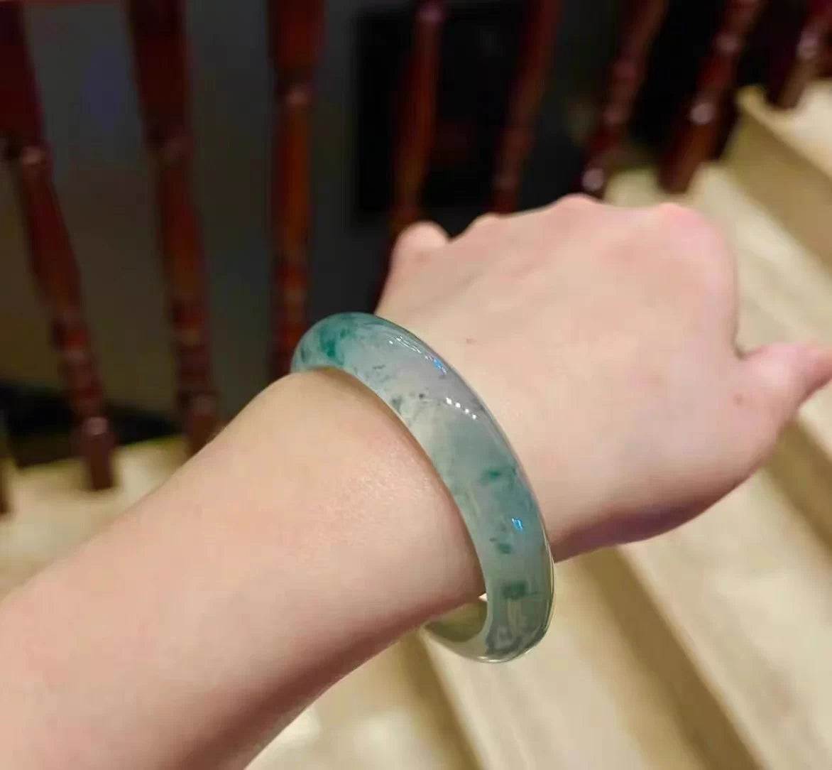 The "Wild Moss &amp; Mist" Icy Flower-Float African Jade Bangle (58mm)