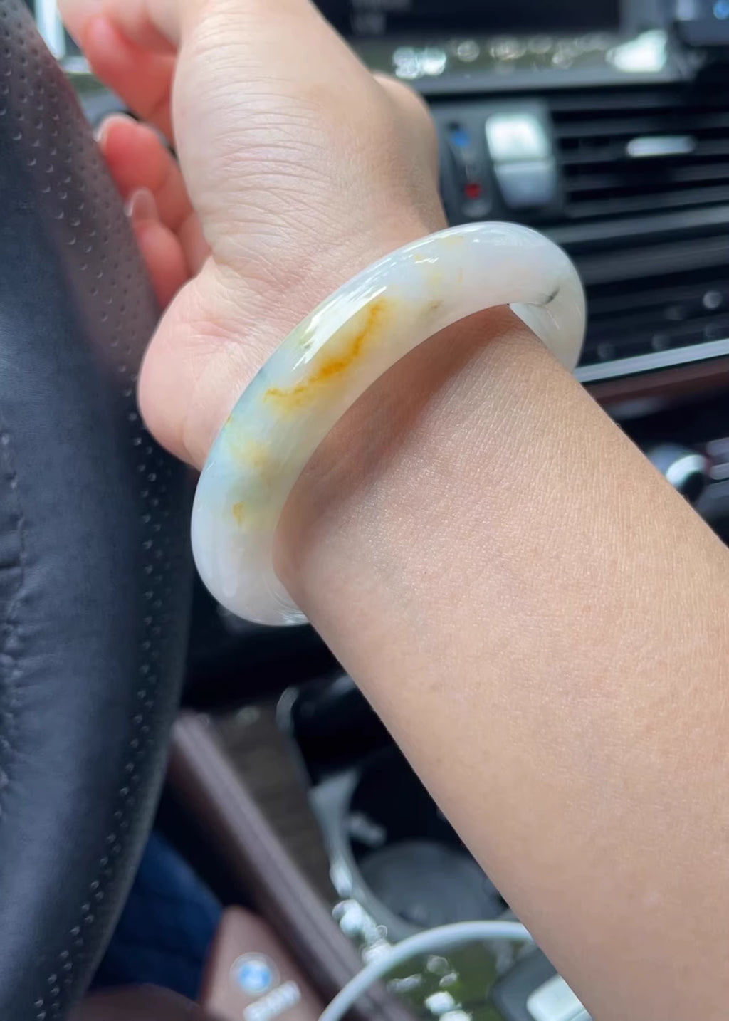 The "Sunflower Radiance" Icy Golden Splash with Floating Bloom Feature Round Bangle (55mm)