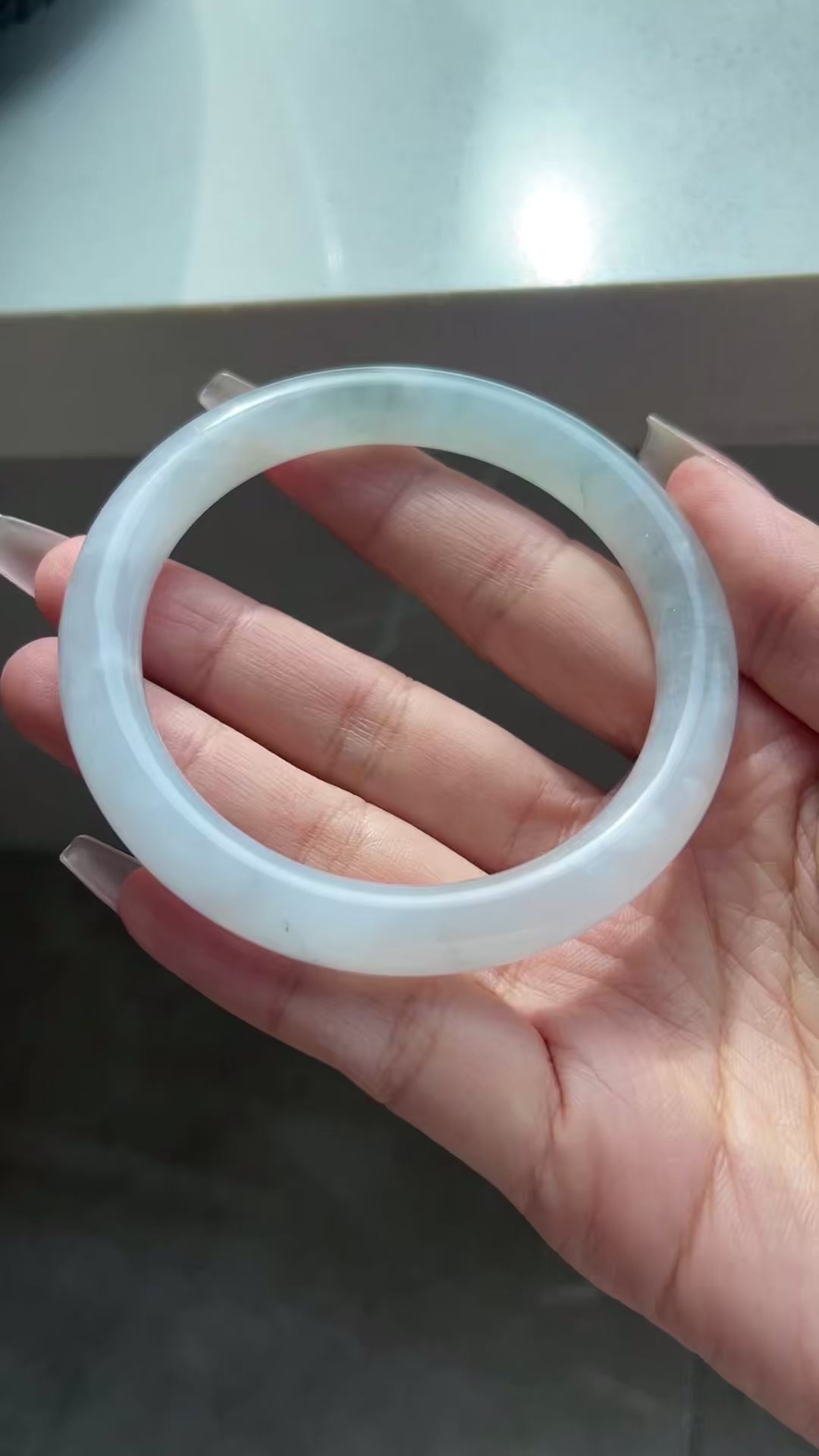 The "Frozen Garden" Icy Jadeite Round Bangle (59mm)
